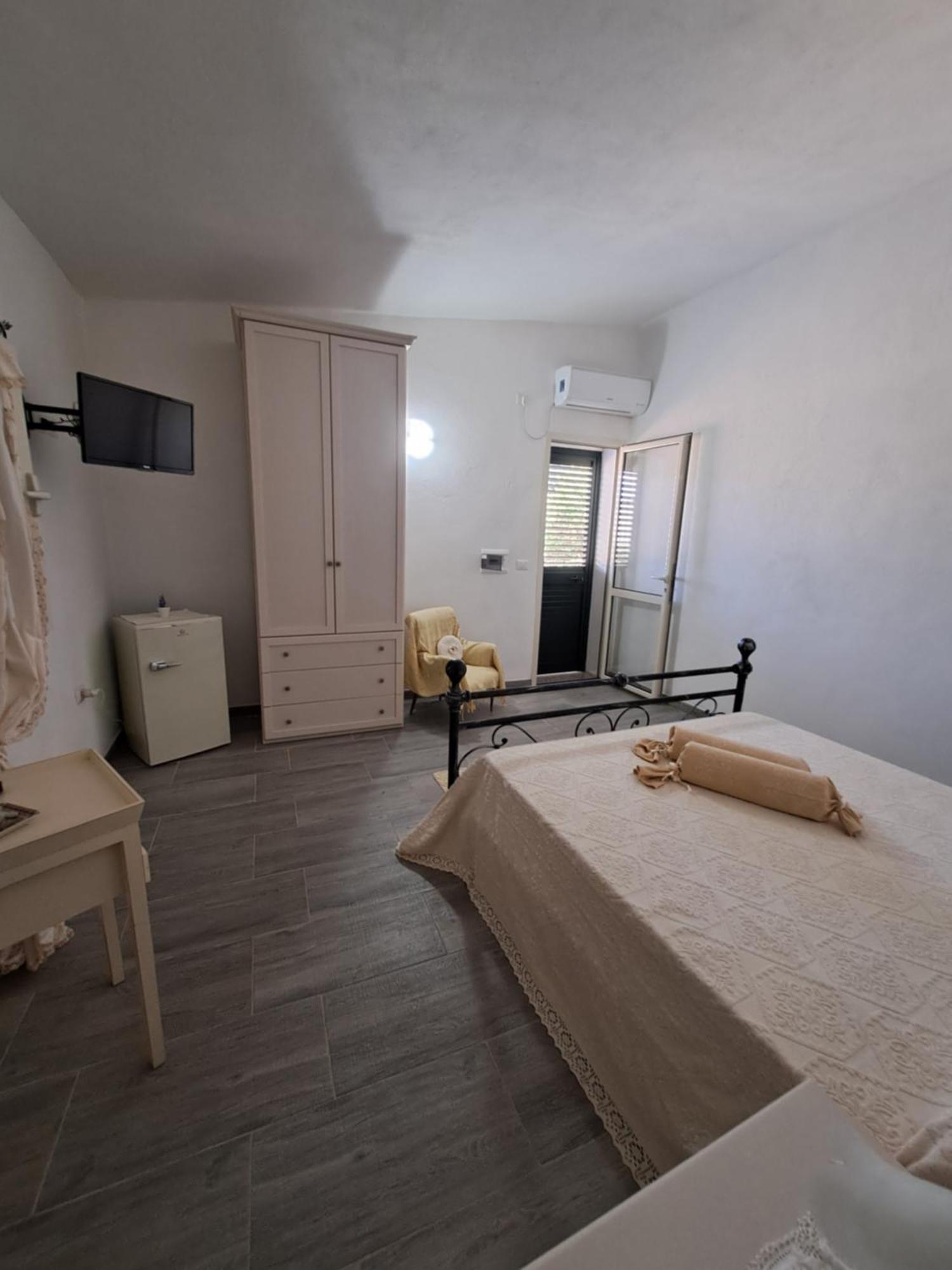 B&B Li Salcuneddi Aglientu Luaran gambar